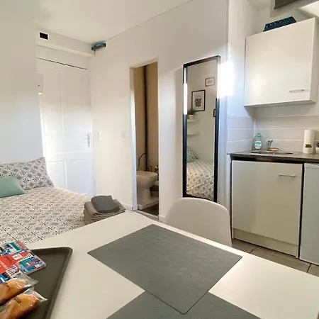 Apartment Rue Saint Jean *